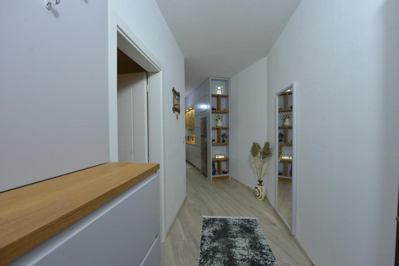 Denis Comfort Apartment Shkodër Eksteriør billede