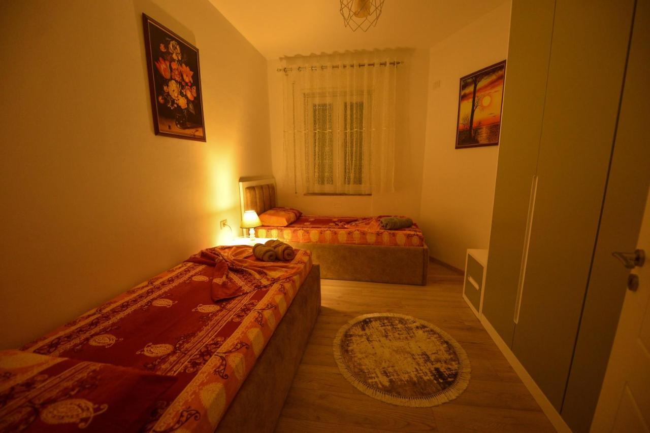 Denis Comfort Apartment Shkodër Eksteriør billede