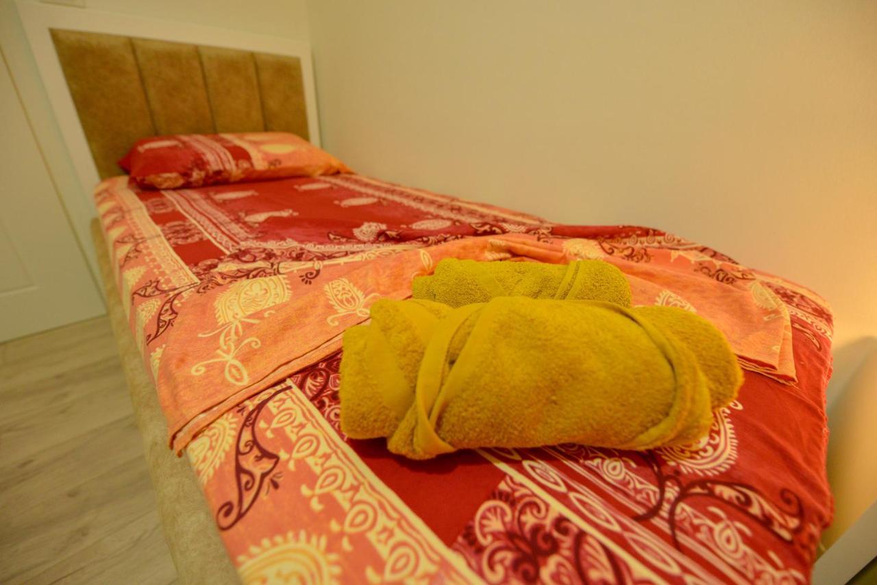 Denis Comfort Apartment Shkodër Eksteriør billede