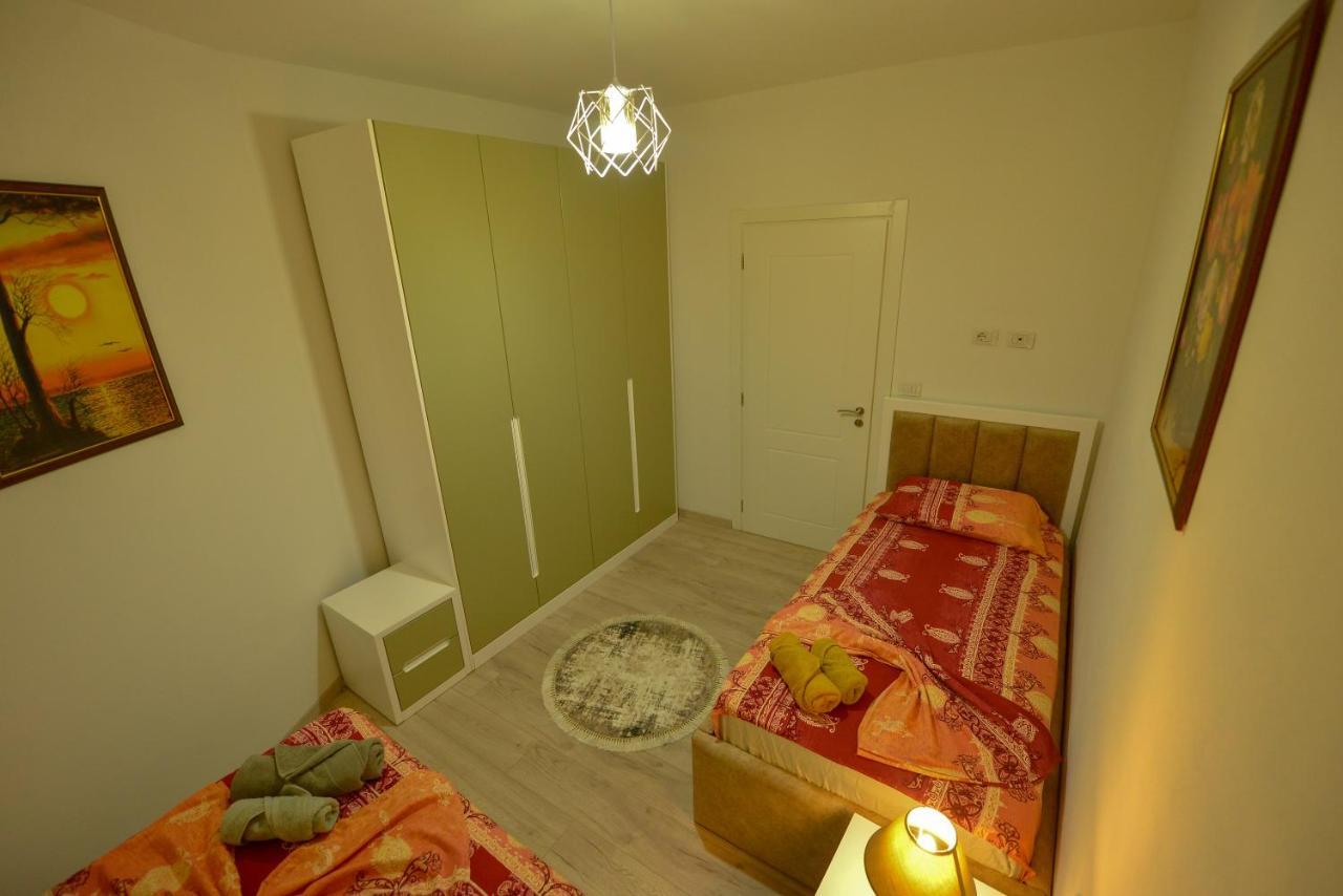 Denis Comfort Apartment Shkodër Eksteriør billede